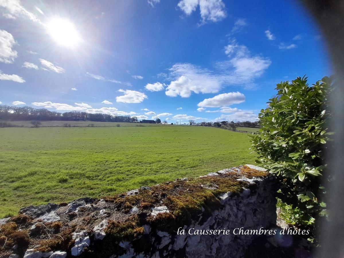 La Causserie, 2 Chambres D'Hotes, 2 A 4 Invites, Pour Vous Seuls Gramat Exterior foto