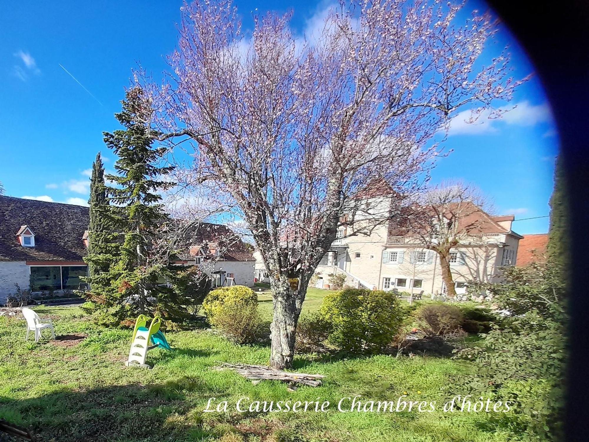 La Causserie, 2 Chambres D'Hotes, 2 A 4 Invites, Pour Vous Seuls Gramat Exterior foto